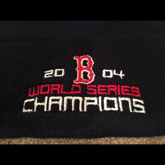 Red Sox winter hat - Picture 2 of 6